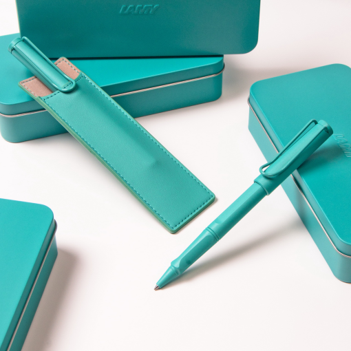 LAMY SAFARI 狩獵者系列 CANDY 限量 鋼珠筆 筆套鐵禮盒 – 海水藍