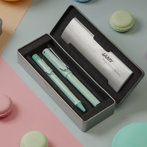 LAMY SAFARI 狩獵者系列 限量 天空藍 原子筆+ 天空藍 鋼珠筆 鐵盒組